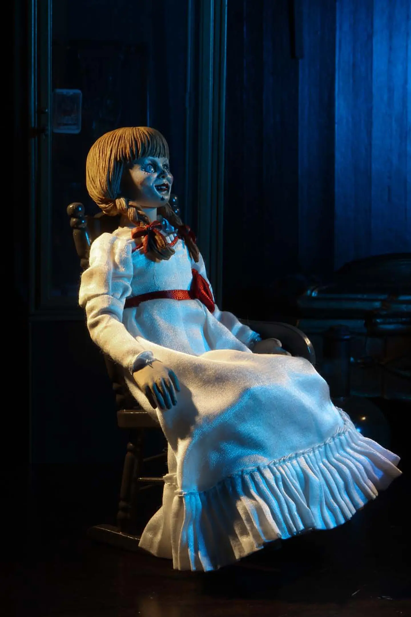 Annabelle  comes home Neca 1