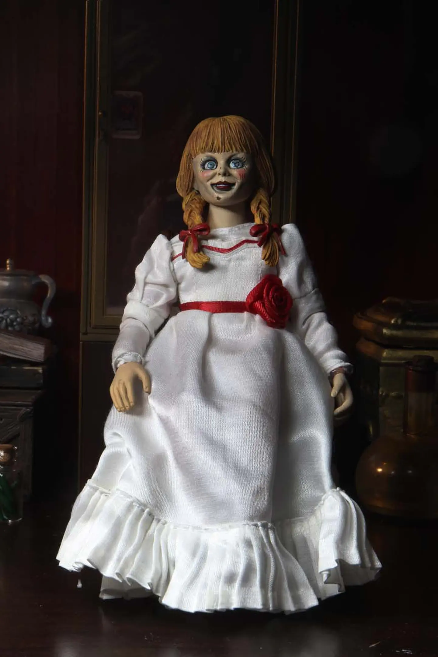 Annabelle  comes home Neca 3