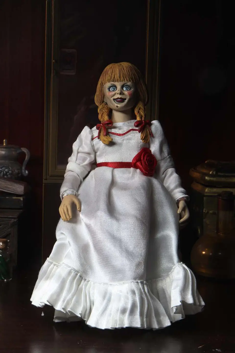 Annabelle  comes home Neca 3