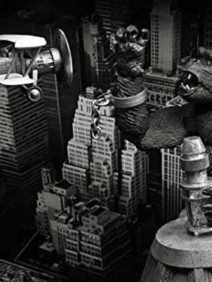 NECA - Figura de acción a escala de 7 pulgadas - Ultimate King Kong (selva de hormigón)