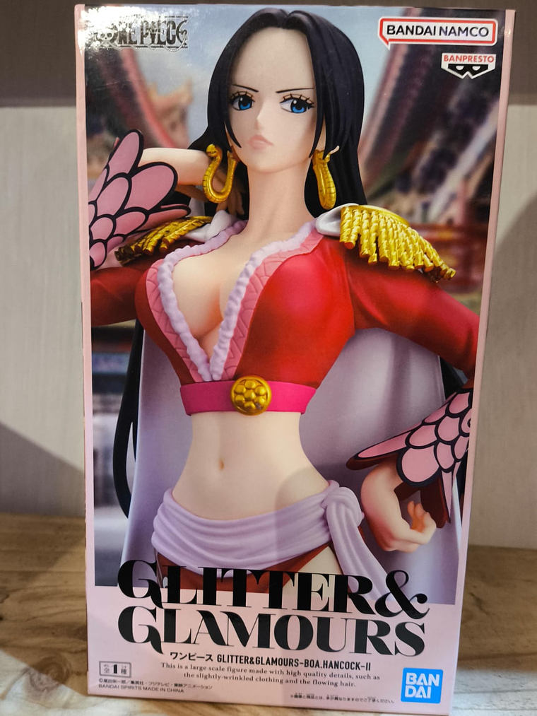 Figura Boa Hancock - La Emperatriz Pirata - One Piece Glitter & Glamours Ver. II 1