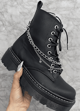 CHAIN COMBAT BOOTS