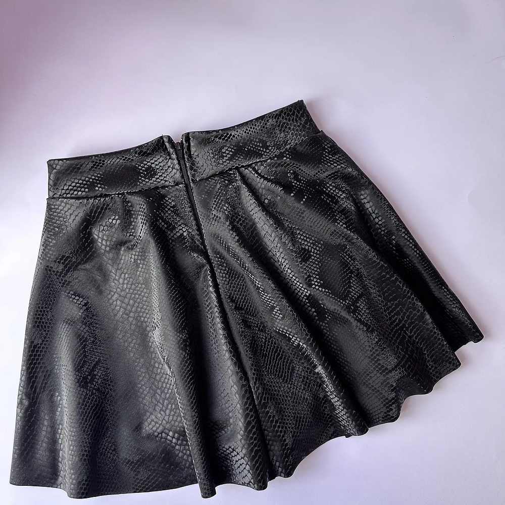 AYRA FALDASHORT REPTIL