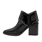 Botin para mujer solapa con tachas negro Danicolle 3
