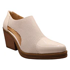Zapato Mujer con Calado Color Beige 1