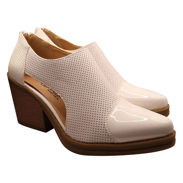 Zapato Mujer con Calado Color Beige 2
