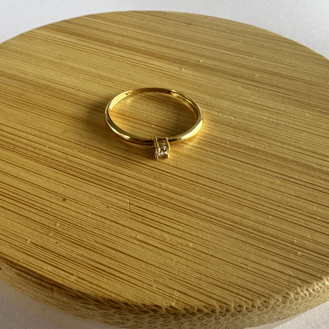 Anel Solitário De Ouro Amarelo Com Diamante 05 Pontos 8