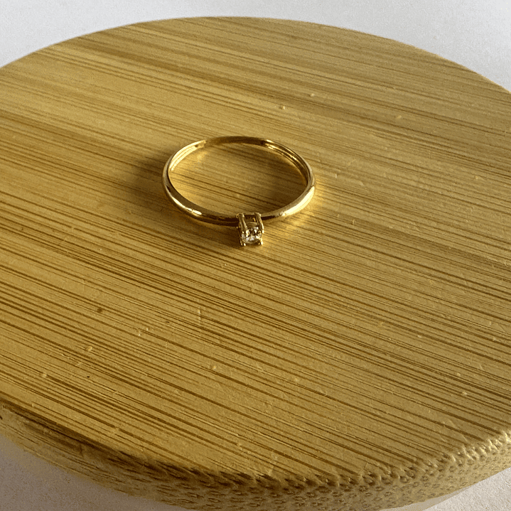 Anel Solitário De Ouro Amarelo Com Diamante 05 Pontos 8