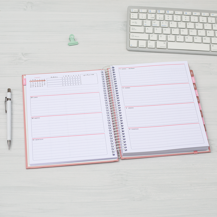 Agenda 2026 Personal / Color Romance / Tamaño Clásico  11
