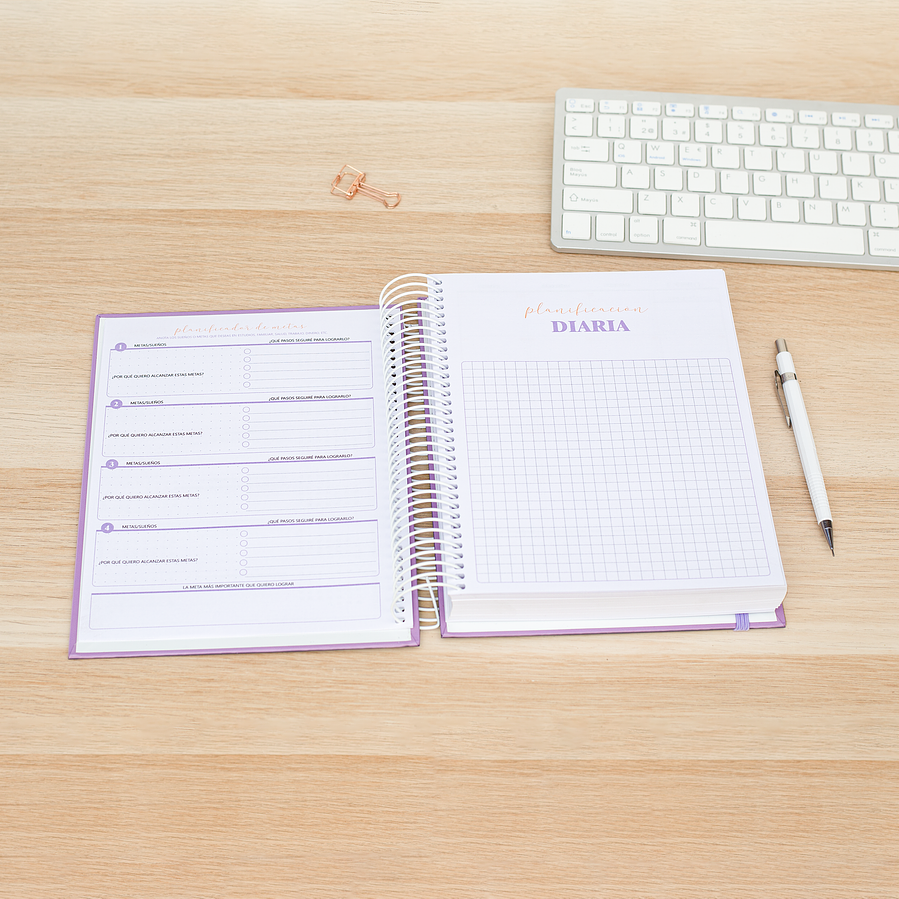Agenda Diaria Fechada 2026 (Color Lila) 3