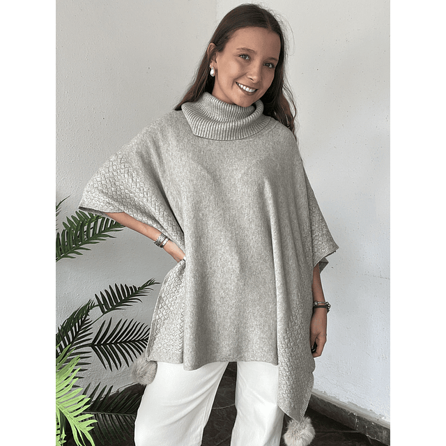 Poncho pom pom ✨