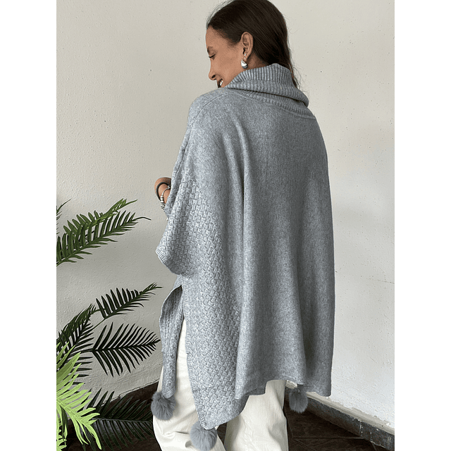 Poncho pom pom ✨