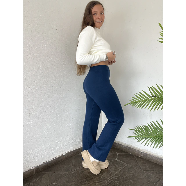 Pantalón térmico colores.
