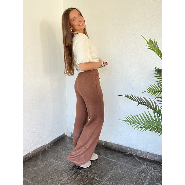 Pantalón lanilla térmico bolsillo.