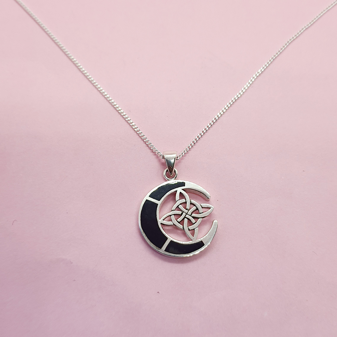 Collar Luna Nudo de brujas 1