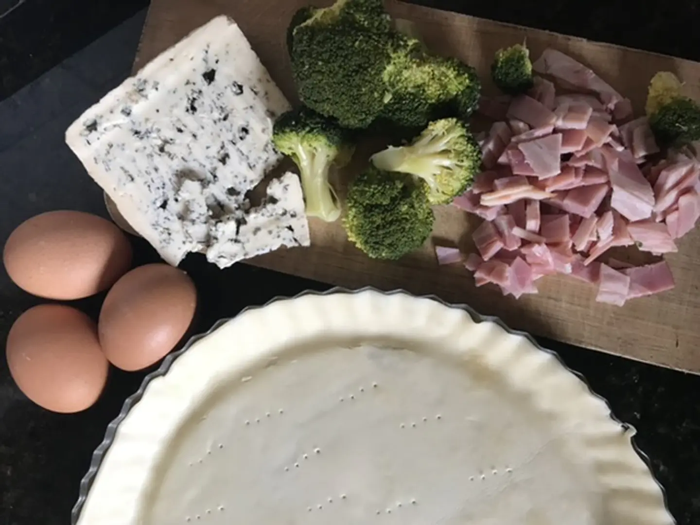 Quiche de Brócoli Queso azul, Tocino 1