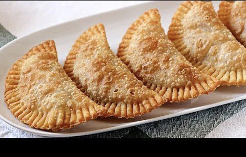 Empanadas con queso de cocktail para freir