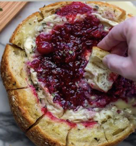 BREAD BOWL RELLENO QUESO BRIE
