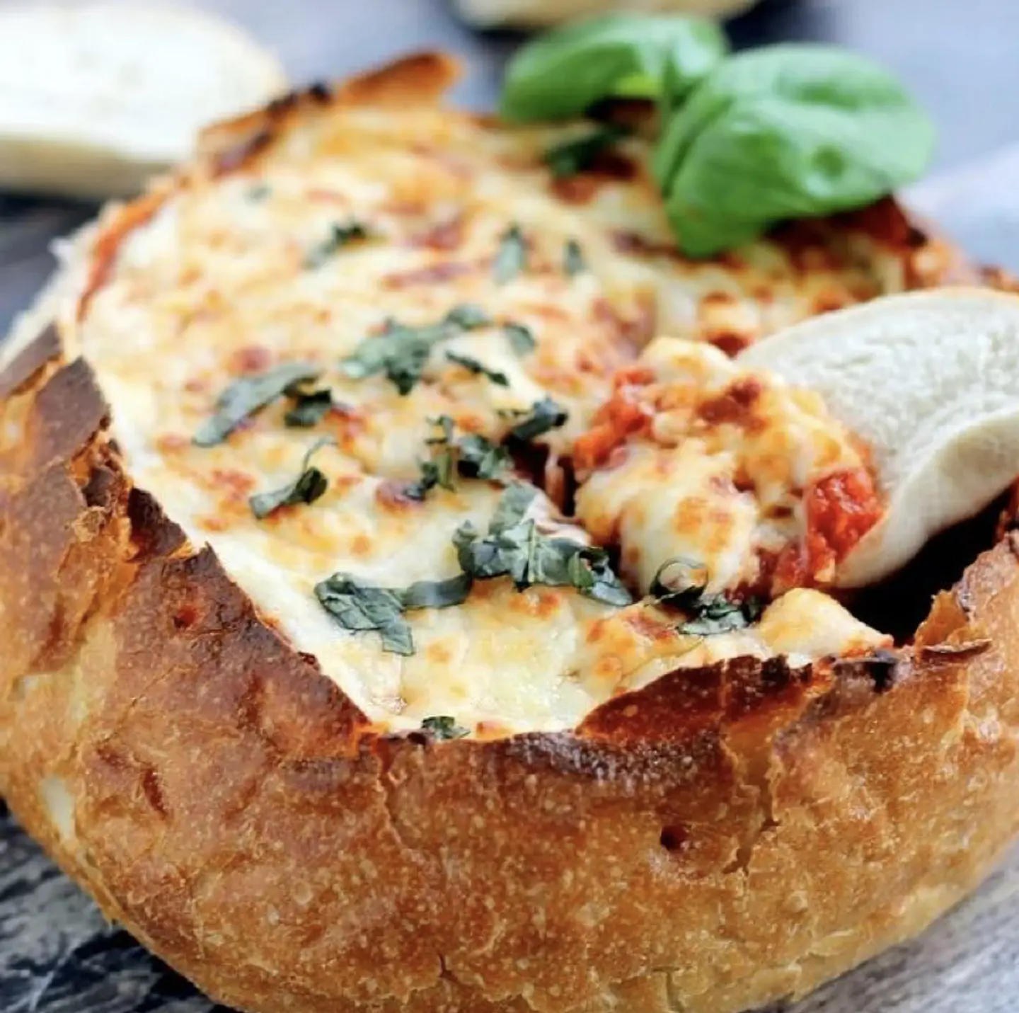 BREAD BOWL RELLENO  ITALIANO 1