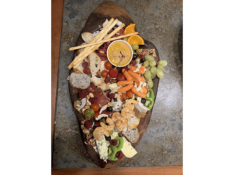 TABLAS DE APERITIVO  PARA 4-6 PERSONAS