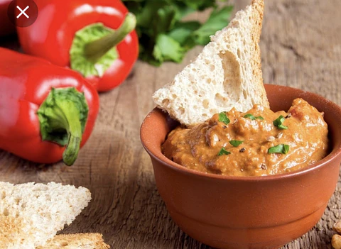 Hummus de pimiento rojo asado 