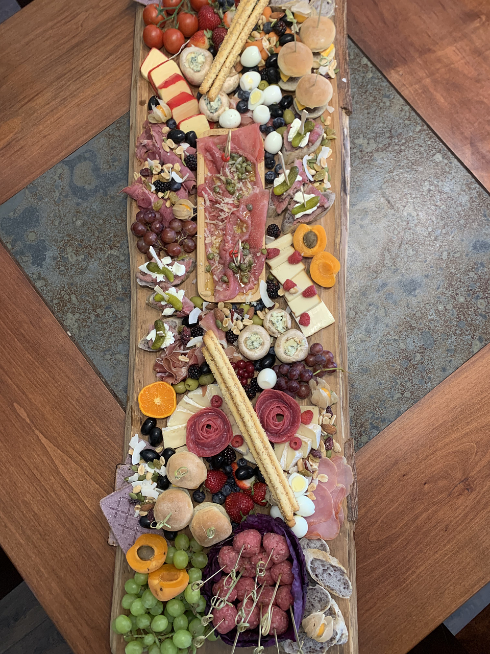 TABLA DE APERITIVO PREMIUM CARNES 6-8 personas  1