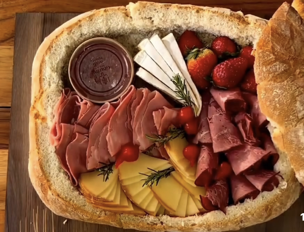 TABLA DE APERITIVO EN PAN