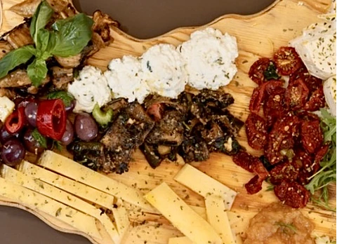 TABLA DE APERITIVO ITALIANA PARA 6-8 personas