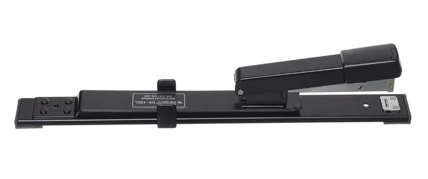 Corchetera de Brazo Largo 40 Hojas Kangaro DS435L Negra 1