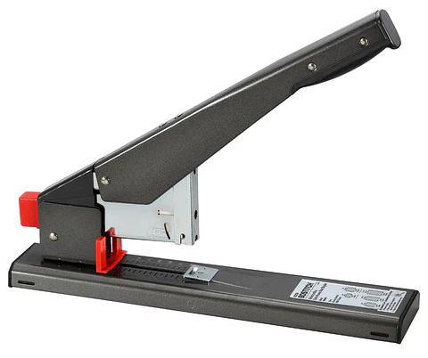Corchetera B540 Heavy Duty Bostitch 215 hojas Negra 