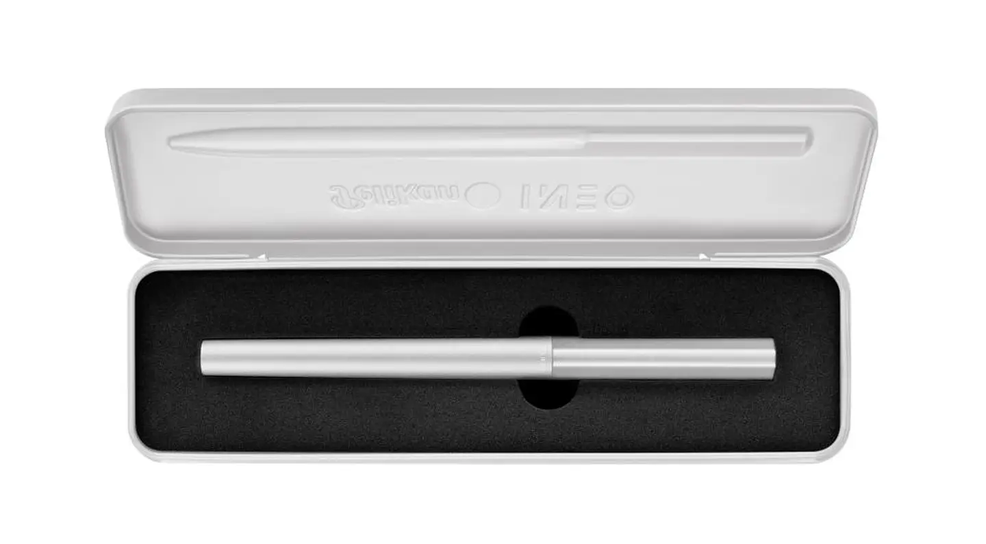 Pluma Pelikan Ineo Elements Con Estuche a Elección 3