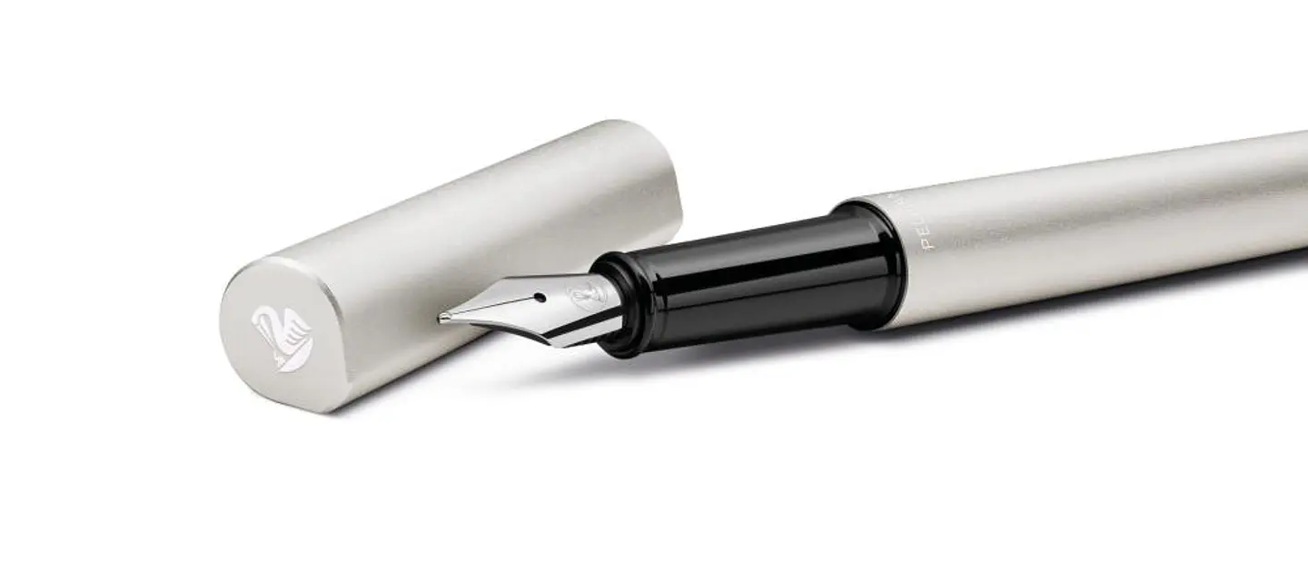Pluma Pelikan Ineo Elements Con Estuche a Elección 4