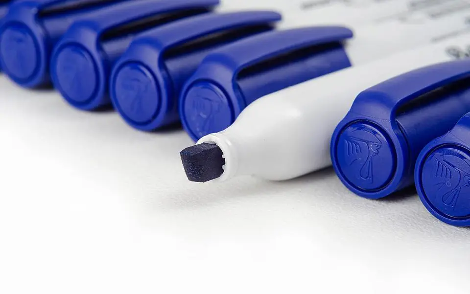 Pack 10 Plumones de Pizarra Azul Flash Marker 742 Pelikan 4