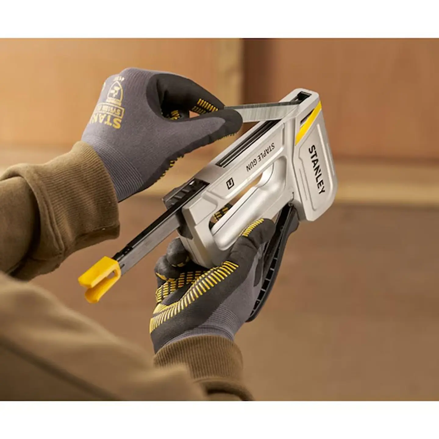 Corchetera / Engrapadora STHT 70150 Stanley Gris 5