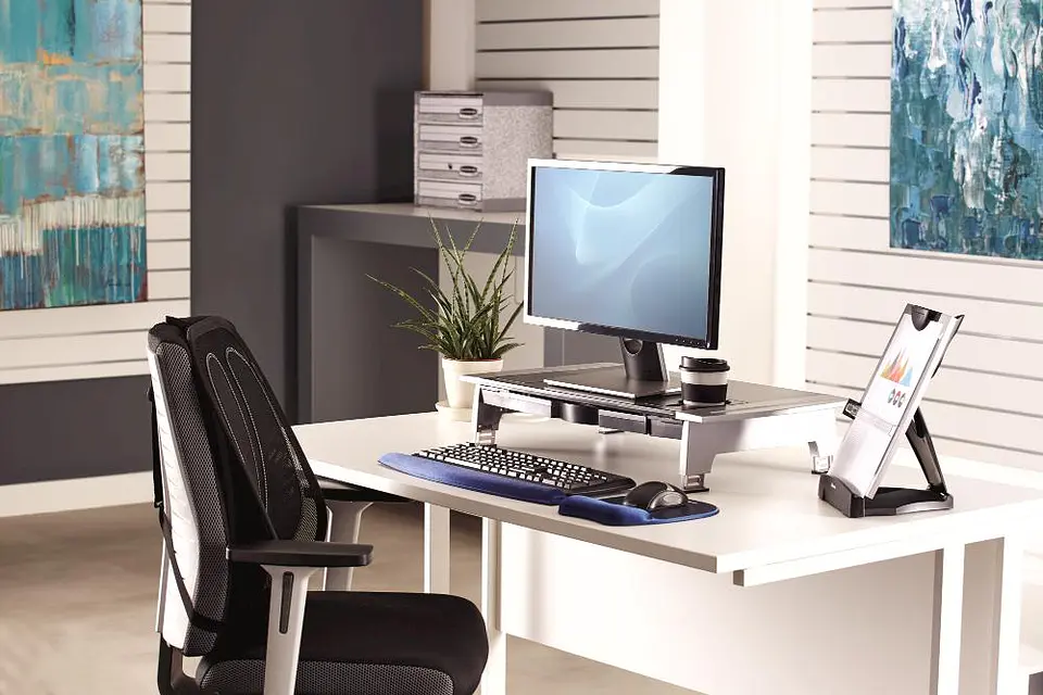 Soporte para Monitor Premium Office Suite Negro 4