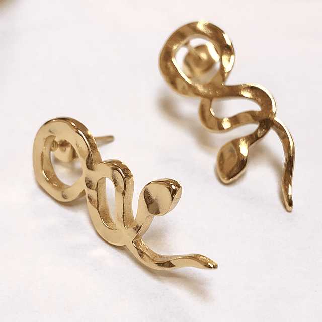Aros serpiente bañados en oro 29mm BE00223