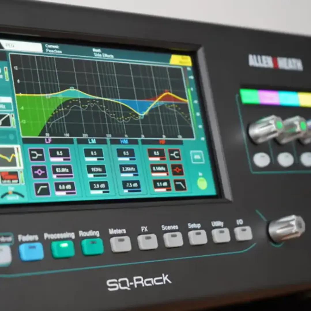 Allen & Heath SQ-RACK Mezclador digital de 48 canales / 36 buses para montaje en rack 5