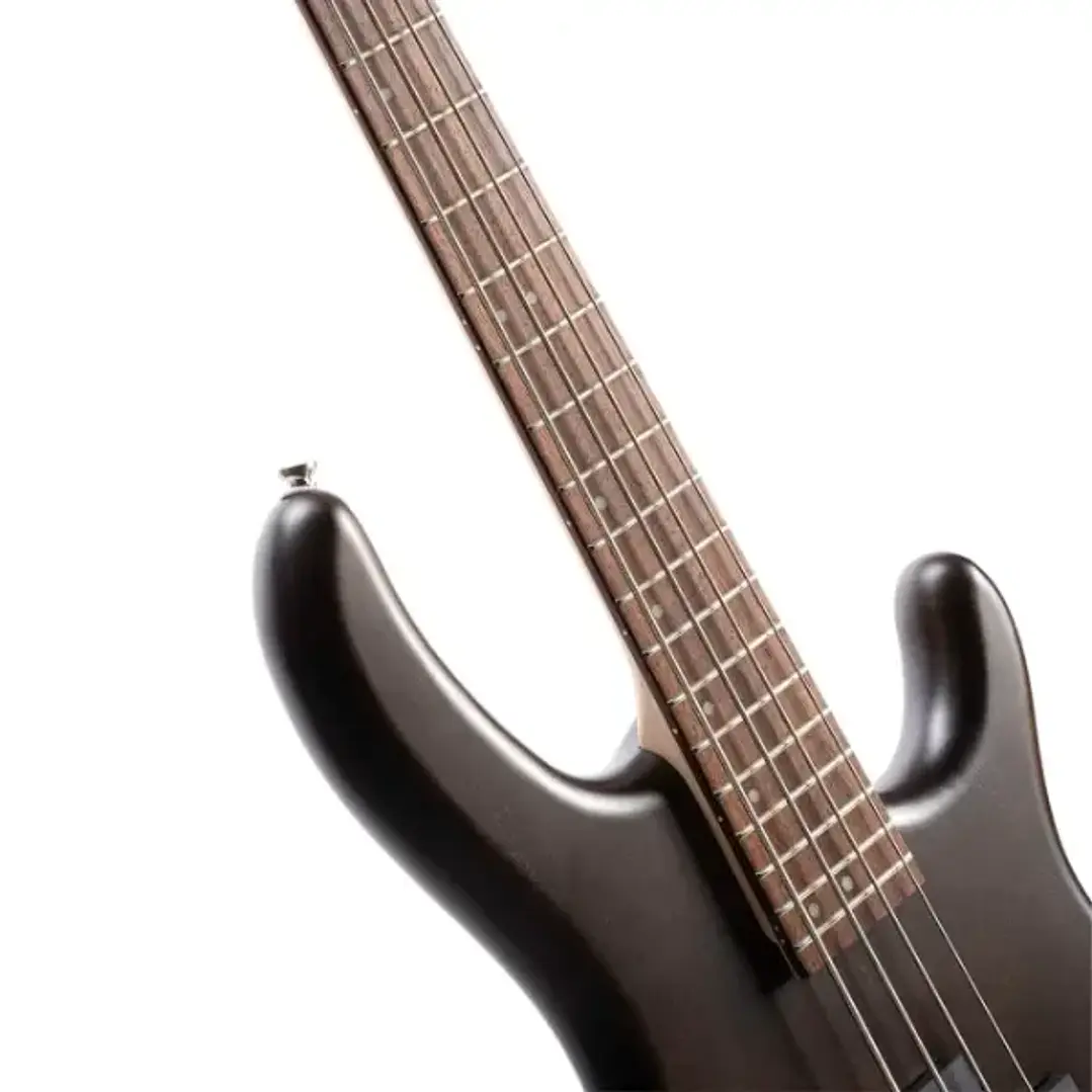 Cort Action PJ Open Pore Walnut Bajo Eléctrico 4