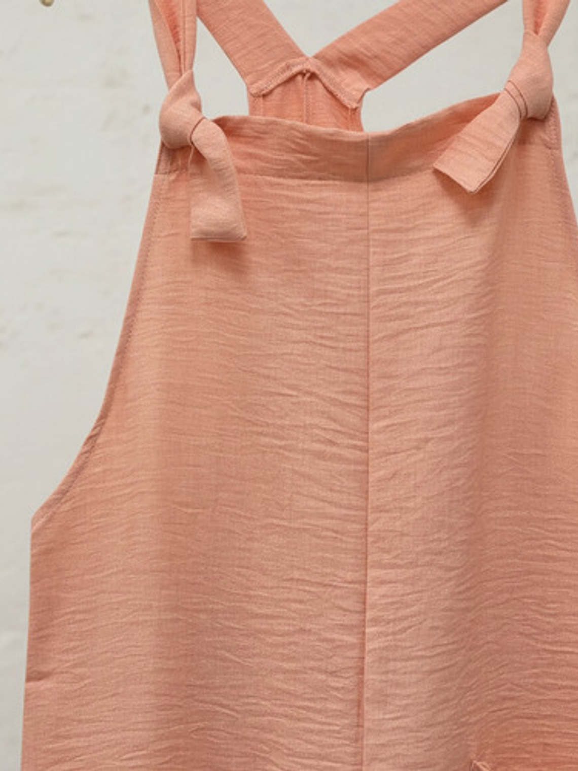 Enterito Corto De Lino Premium Con Tirantes De De Moños 8