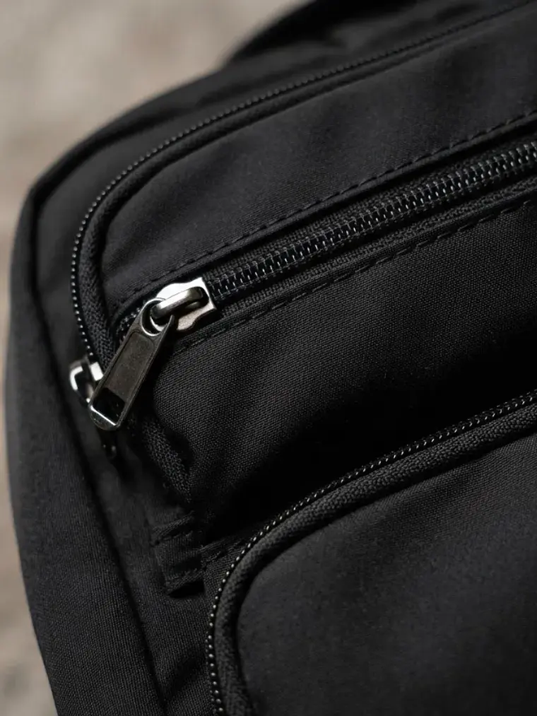 Mochila Urbana D&B Éirí 30L Laptop 15.6 USB 6 Bolsillos - Negro/Gris 4