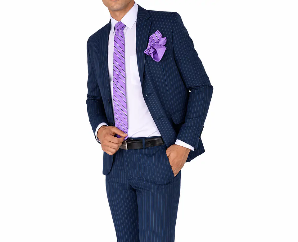 Traje a Rayas Azul Oscuro 1