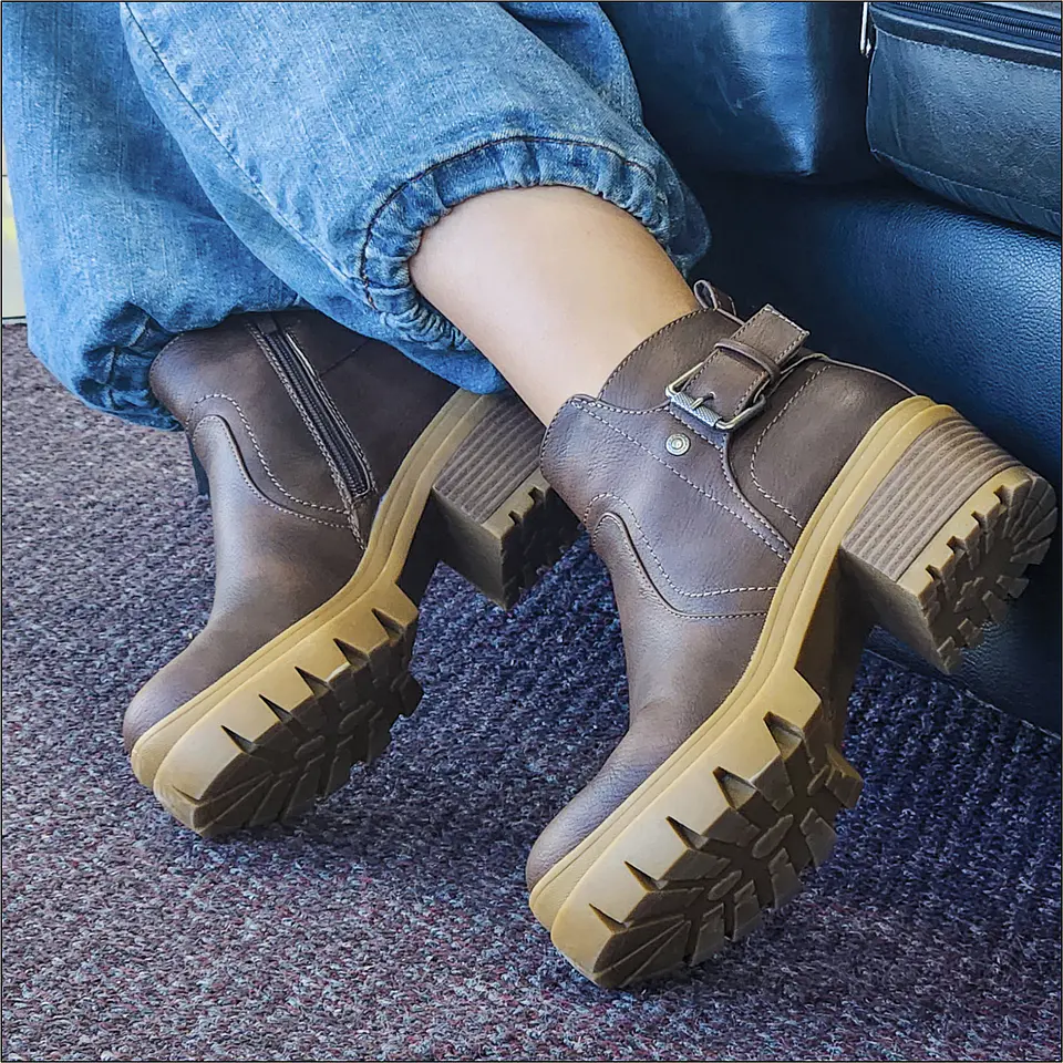 BOTIN MUJER PU COFFEE  HEBILLA 40 3