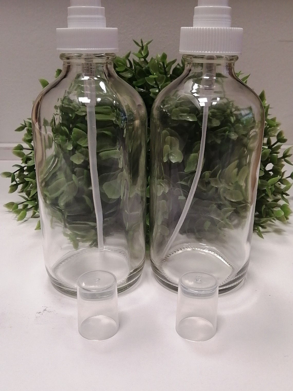 Envase vidrio transparente 250 ml tapa crema o spray blanca 1