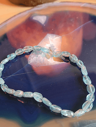  Pulsera agua marina...relaja y agudiza la intuición 