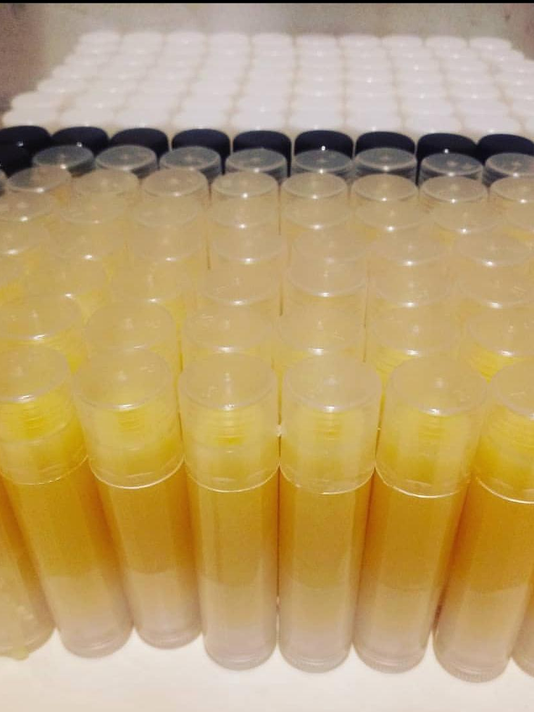 Bálsamo labial lipstick por unidad o por mayor 1