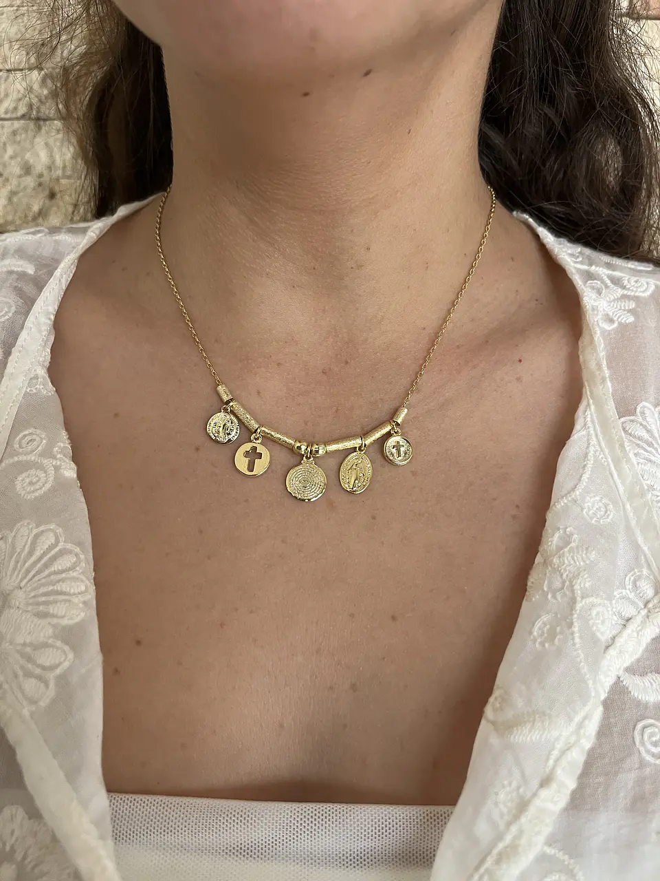 Collar mix de dijes religiosos 1