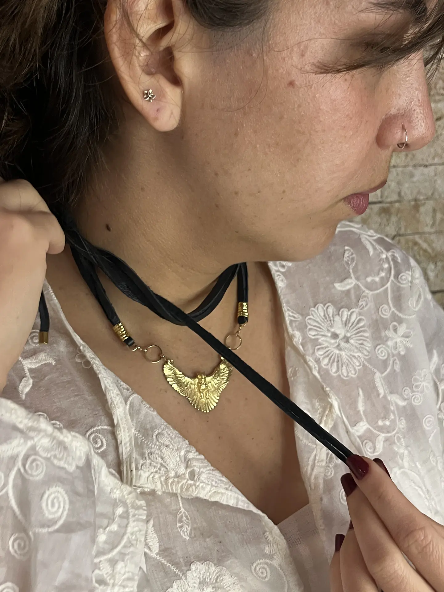 Collar conector de buho y cuero negro 4