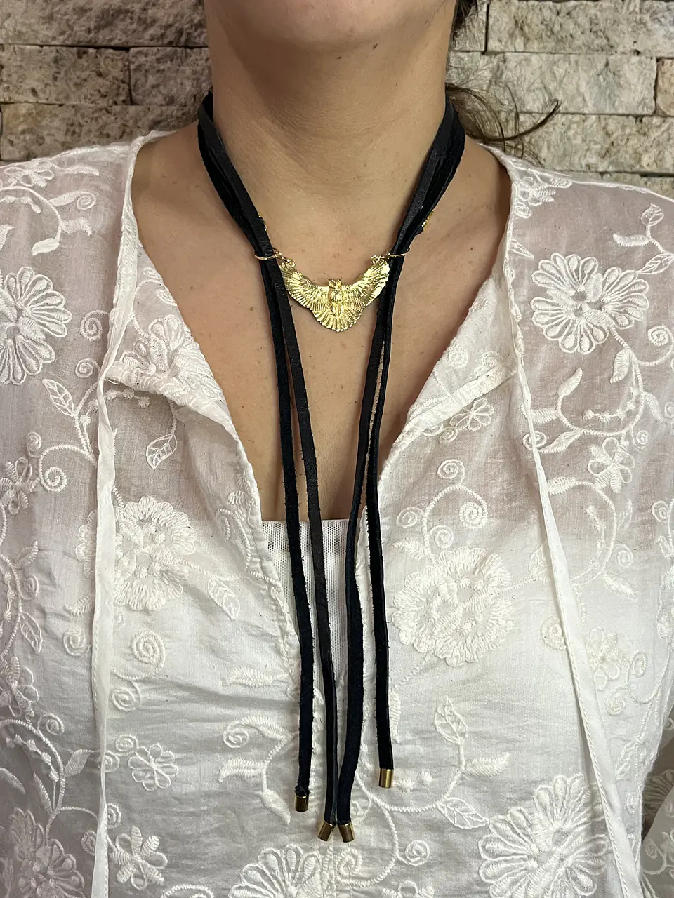 Collar conector de buho y cuero negro 7