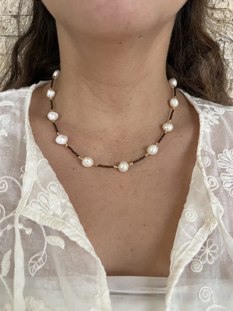 Collar miyuki y perlas burdeo 1