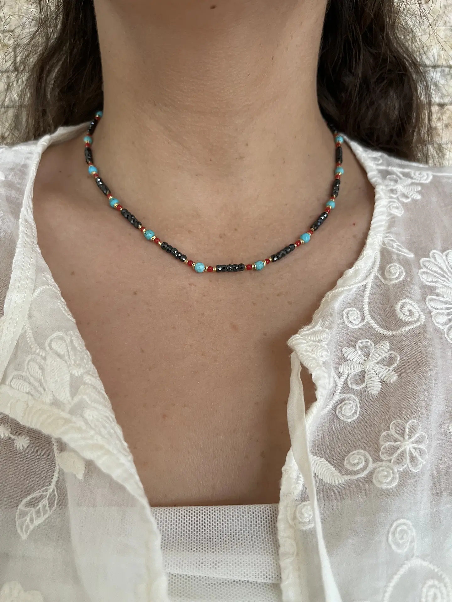 Collar basico piedras negro 1